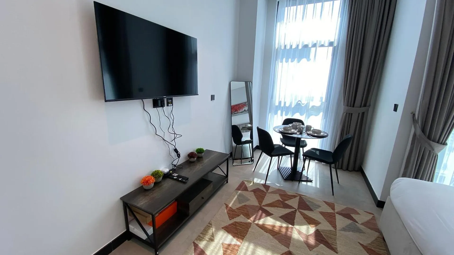 Gennaro'S Home At 15 Northside Business Bay Dubai Apartment
